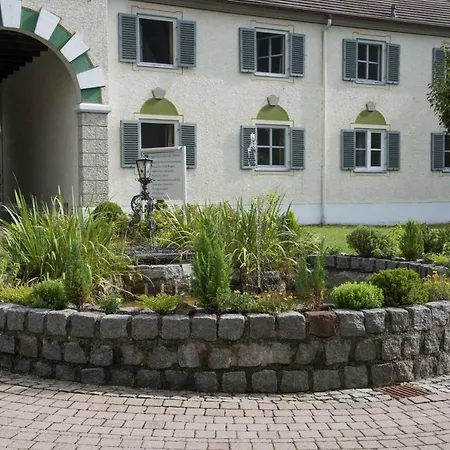 Gastehaus Schloss Abtsee 招待所 *