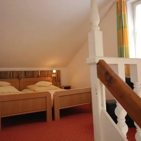 招待所 Gastehaus Schloss Abtsee 劳芬